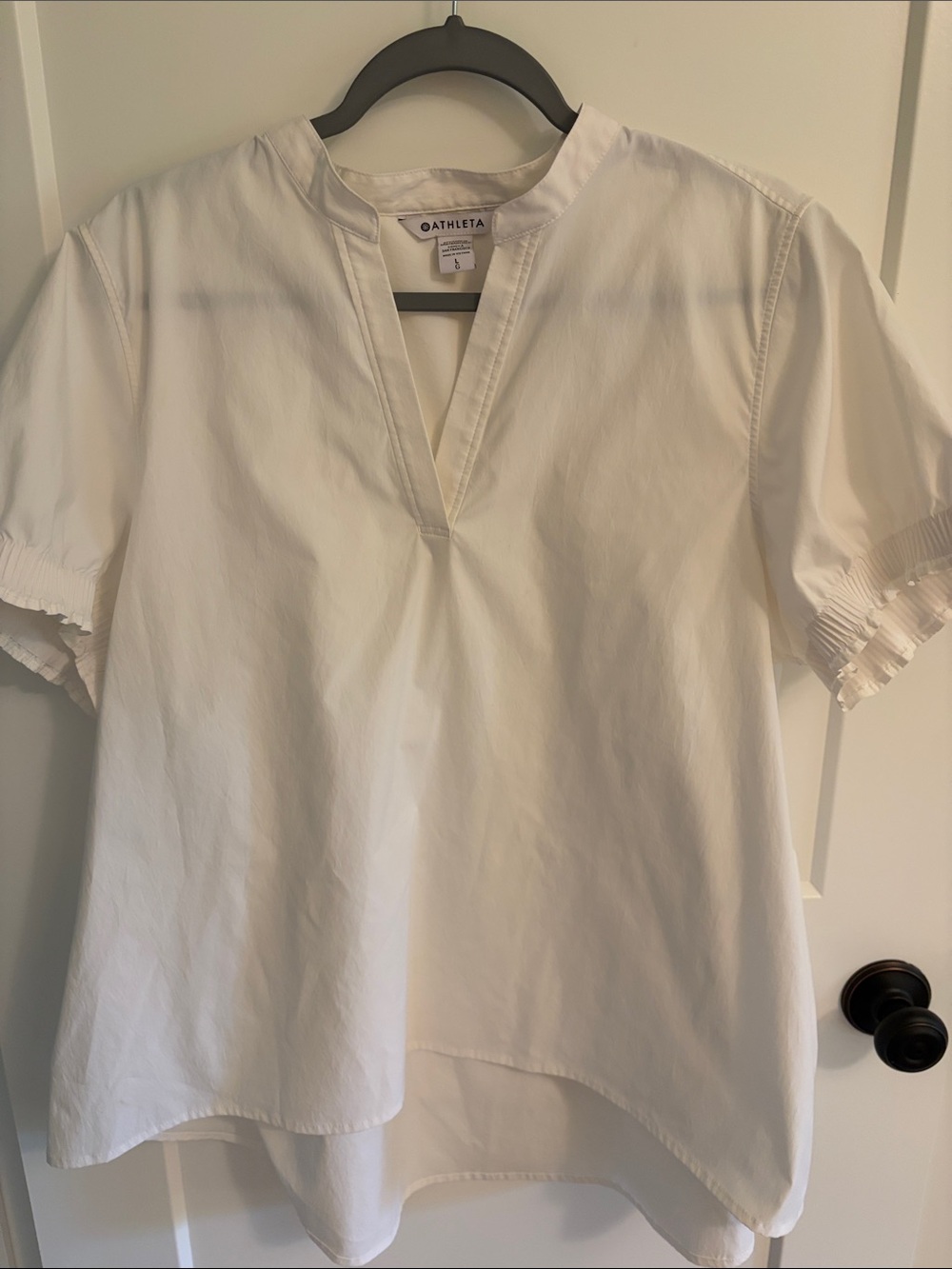 Athleta White V-Slit Short Sleeve Blouse